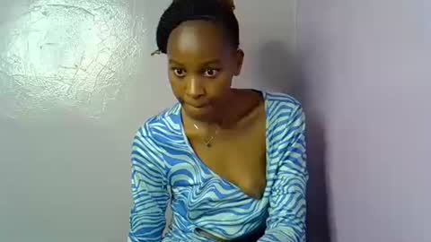 Alicia online show from October 2025 03:40:01 PM