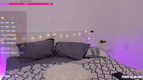 slim_jen online show from December 2024 09:17:02 AM