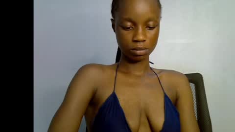 Snapshot of slim_petitqueen chatting on April 2026 09:39:33 PM Alice online show from April 2026 09:39:33 PM
