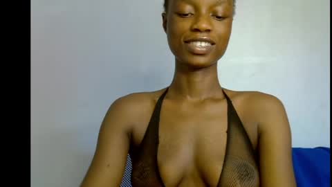 Snapshot of slim_petitqueen chatting on May 2026 08:21:01 AM Alice online show from May 2026 08:21:01 AM