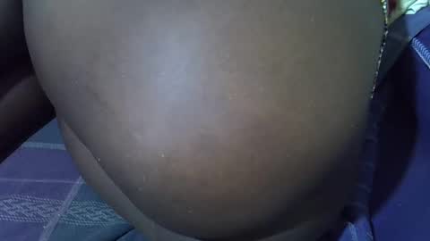 Snapshot of slim_slender1 chatting on October 2025 11:18:01 PM Jacky online show from October 2025 11:18:01 PM