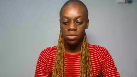 Slim online show from November 2025 05:07:02 AM