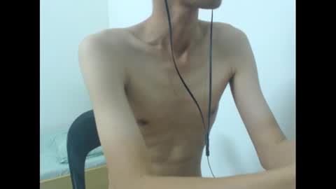 Snapshot of slimboner89 chatting on January 2025 12:55:01 PM slimboner89 online show from January 2025 12:55:01 PM