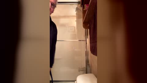 slimjim061560 online show from March 2026 12:06:01 AM