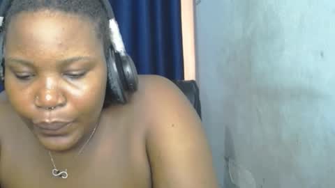 Jemila online show from December 2025 07:19:02 PM