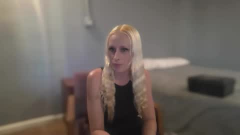 slip_inslide online show from December 2025 10:18:02 PM