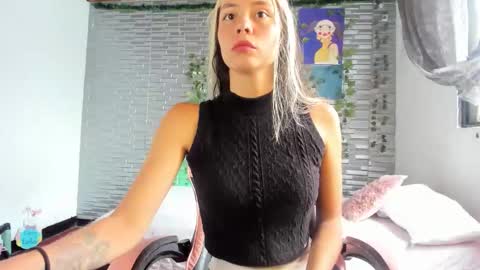 Snapshot of slone03 chatting on October 2025 07:03:01 PM slone03 online show from October 2025 07:03:01 PM