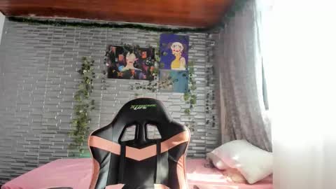 Snapshot of slone03 chatting on October 2025 07:03:01 PM slone03 online show from October 2025 07:03:01 PM