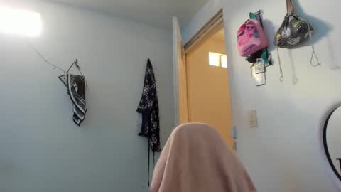 Snapshot of slone03 chatting on November 2025 06:57:01 PM slone03 online show from November 2025 06:57:01 PM