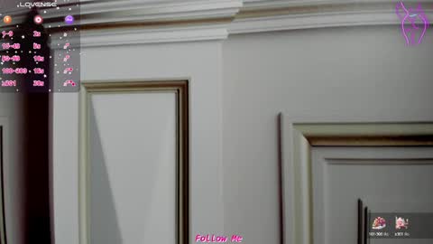 Paola  online show from January 2025 07:00:02 PM