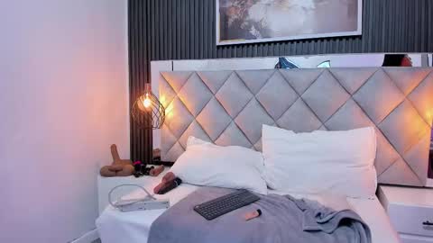 slut_milf_ online show from November 2025 07:24:01 PM