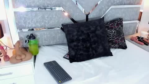 slut_milf_ online show from May 2026 11:15:01 AM