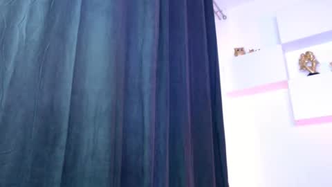 Snapshot of slut_tattoogirl chatting on January 2026 08:40:01 AM Ariana online show from January 2026 08:40:01 AM