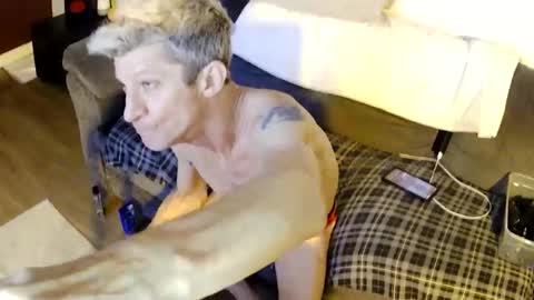 Snapshot of slutpuppy2026 chatting on May 2026 06:09:02 AM slutpuppy2026 online show from May 2026 06:09:02 AM