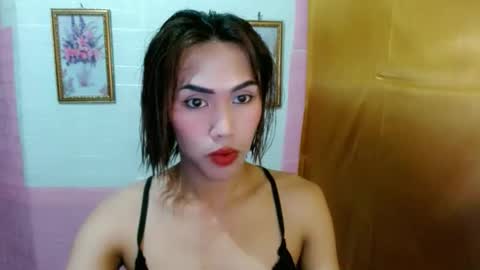 Snapshot of slutqueen_raz chatting on October 2025 12:25:02 PM Raz online show from October 2025 12:25:02 PM