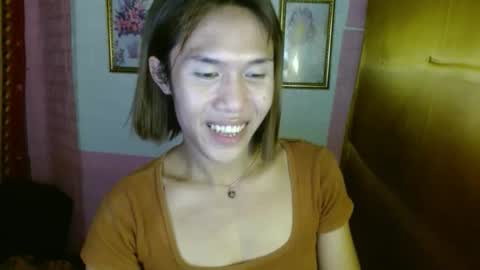 Snapshot of slutqueen_raz chatting on October 2025 01:40:02 PM Raz online show from October 2025 01:40:02 PM