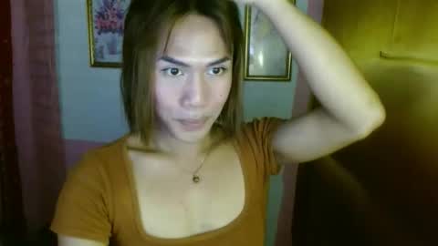 Snapshot of slutqueen_raz chatting on October 2025 01:39:01 PM Raz online show from October 2025 01:39:01 PM