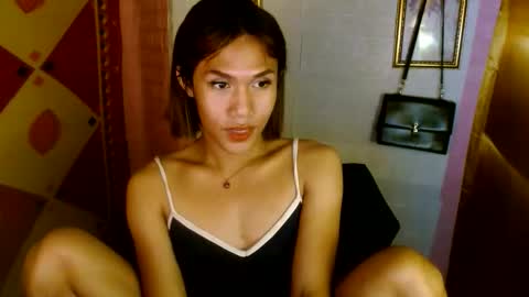 Snapshot of slutqueen_raz chatting on November 2025 02:10:02 AM Raz online show from November 2025 02:10:02 AM