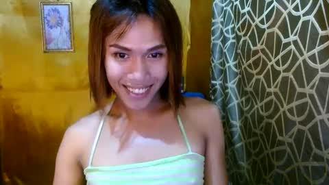 Snapshot of slutqueen_raz chatting on November 2025 12:09:02 PM Raz online show from November 2025 12:09:02 PM