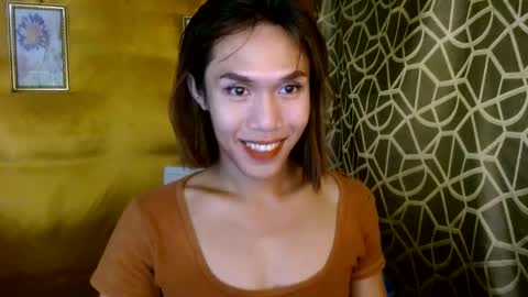 Snapshot of slutqueen_raz chatting on November 2025 05:07:01 AM Raz online show from November 2025 05:07:01 AM