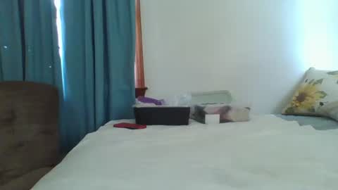 Jade and Thomas online show from February 2025 04:18:02 PM