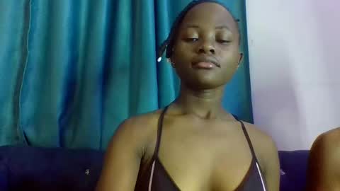 Bree online show from September 2025 08:41:01 PM