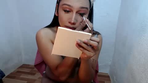  Lovie  online show from September 2025 05:13:01 PM