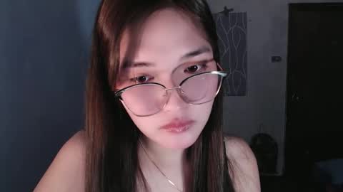 slutty_hannaxx online show from April 2026 02:03:02 AM