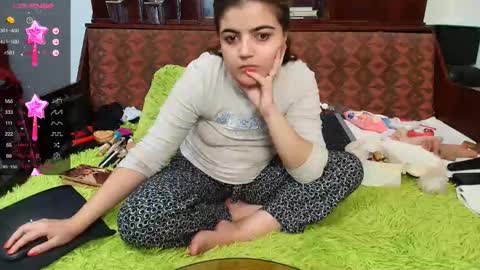 Ana    online show from October 2025 11:38:01 AM