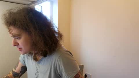 SluttySuzie17 online show from May 2026 05:09:02 PM