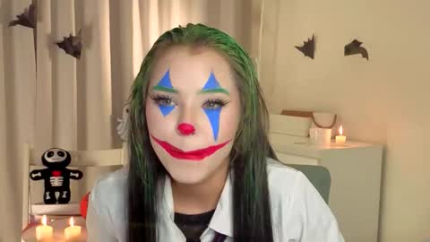 Lily online show from October 2025 01:34:02 PM