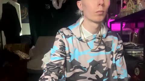 slytherinboy_01 online show from December 2025 11:30:02 AM