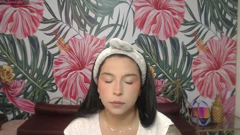 Mariana Torres online show from April 2026 01:01:01 PM