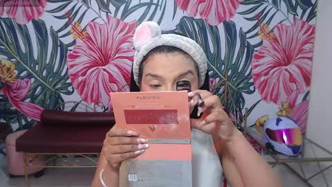 Mariana Torres online show from April 2026 01:05:02 PM