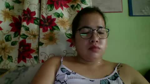 Snapshot of small_boobs59 chatting on November 2025 02:22:02 AM Lovewella online show from November 2025 02:22:02 AM