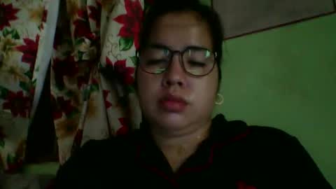 Snapshot of small_boobs59 chatting on November 2025 12:21:01 AM Lovewella online show from November 2025 12:21:01 AM