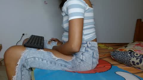 smallflorecita online show from January 2025 11:40:02 AM