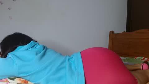 smallflorecita online show from January 2025 09:02:02 AM