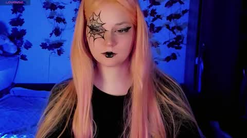 smallimpmeili online show from October 2025 06:19:02 PM