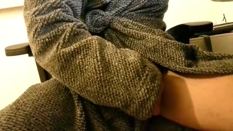 smallking0101 online show from November 2025 06:33:02 AM