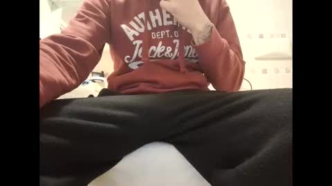 smallone8825 online show from December 2024 09:39:02 AM