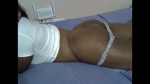Snapshot of smart_lilly chatting on May 2026 06:38:02 PM smart_lilly online show from May 2026 06:38:02 PM