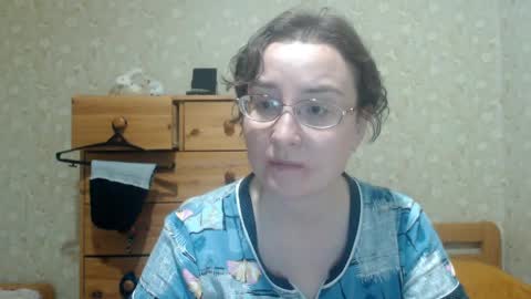 Snapshot of smart_rose chatting on April 2026 06:43:01 PM smart_rose online show from April 2026 06:43:01 PM