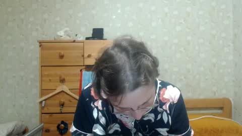 Snapshot of smart_rose chatting on May 2026 06:27:02 PM smart_rose online show from May 2026 06:27:02 PM