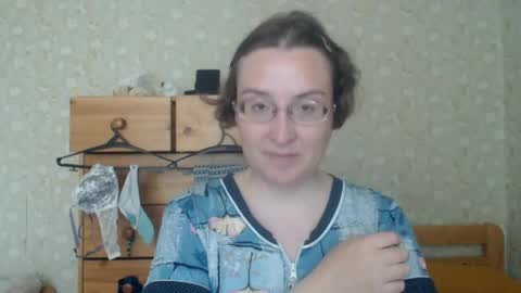 Snapshot of smart_rose chatting on May 2026 04:14:01 PM smart_rose online show from May 2026 04:14:01 PM
