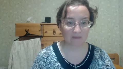 Snapshot of smart_rose chatting on May 2026 06:35:02 PM smart_rose online show from May 2026 06:35:02 PM