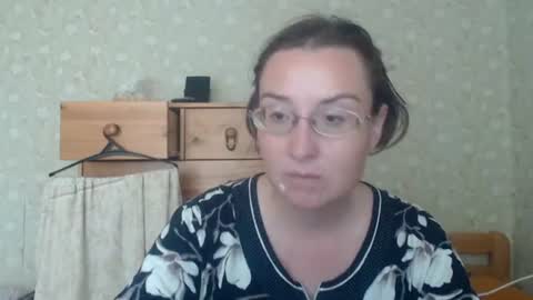 Snapshot of smart_rose chatting on June 2026 08:08:01 AM smart_rose online show from June 2026 08:08:01 AM