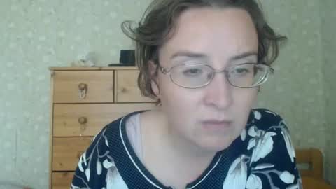 Snapshot of smart_rose chatting on June 2026 12:22:01 PM smart_rose online show from June 2026 12:22:01 PM