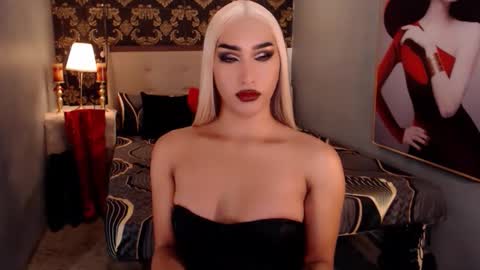 Snapshot of smasherqueen chatting on February 2026 07:54:01 PM smasherqueen online show from February 2026 07:54:01 PM