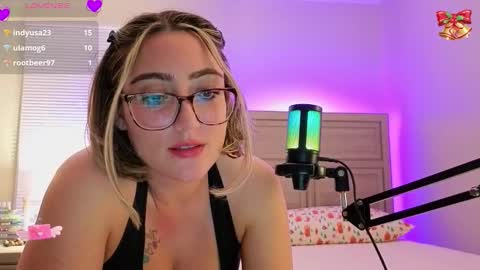 Smexy online show from December 2025 03:24:02 AM